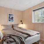 5 Star In Idestrup *